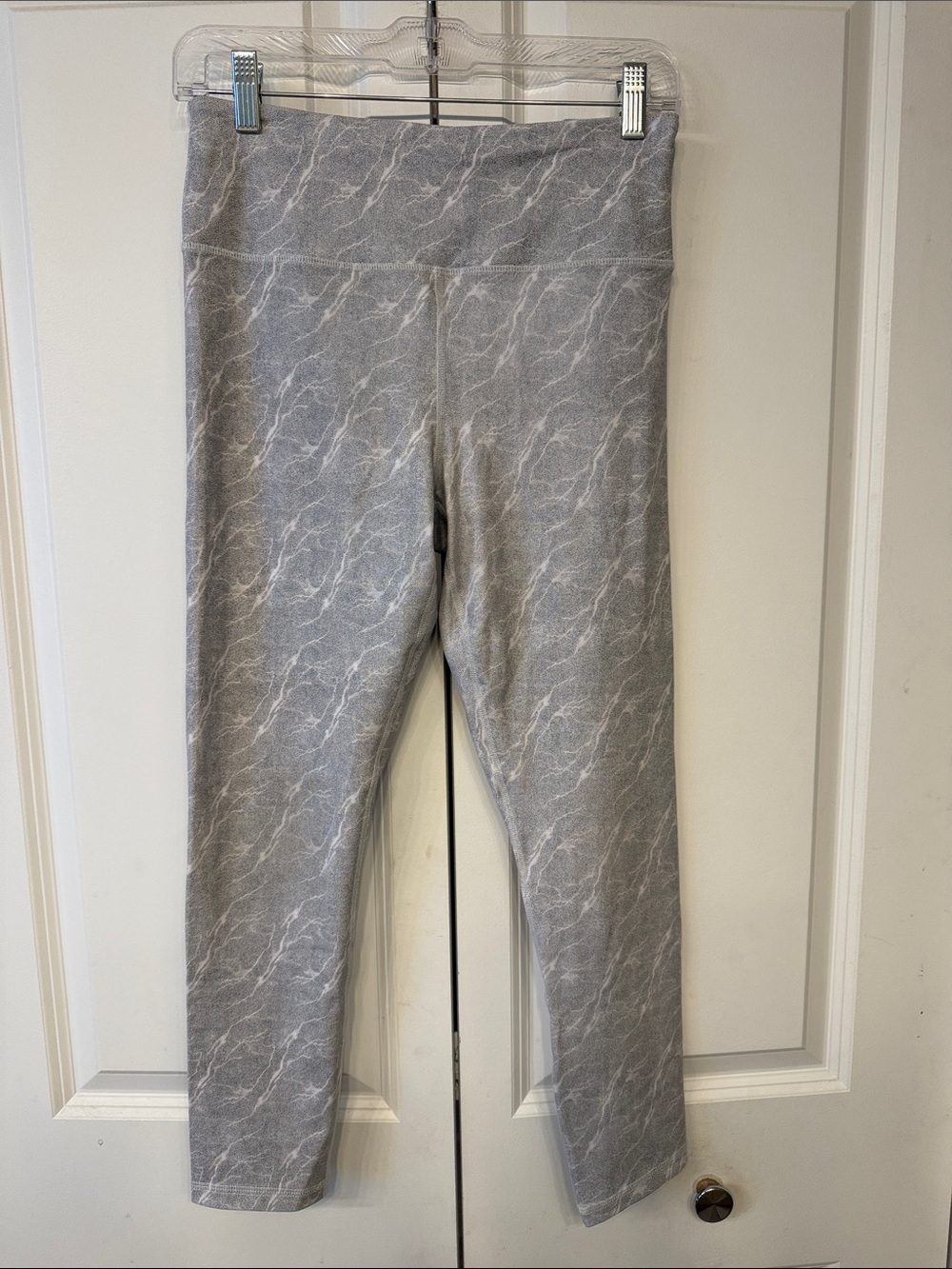 ZYIA Gray Marble-Print Leggings